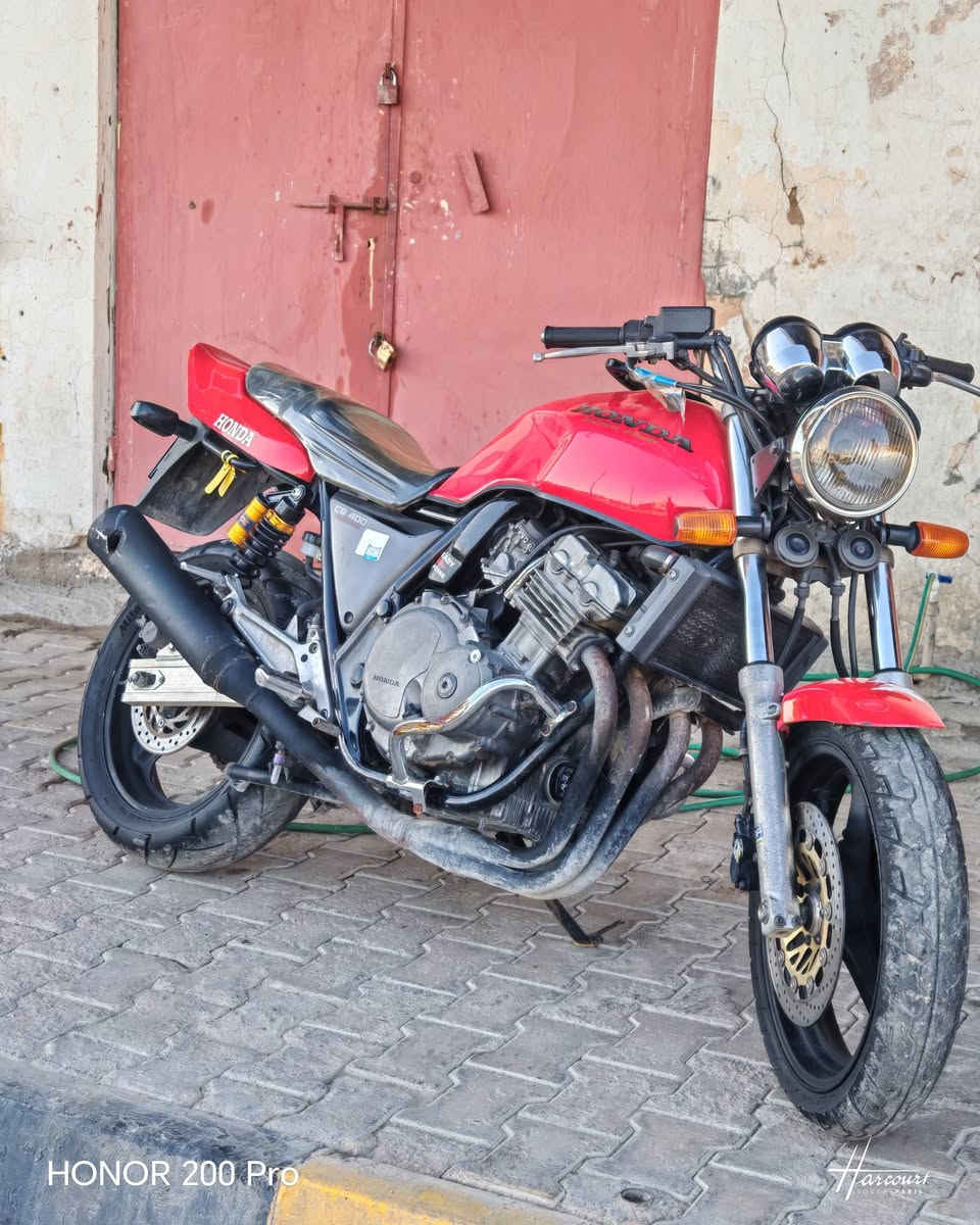 CB4 400CC
كفاله عامه أخت الزيرو 
جيل اول كابريتر بلكات كلهن مامفتوح بيها برغي
السعر 16 نهائي
***********
***********
