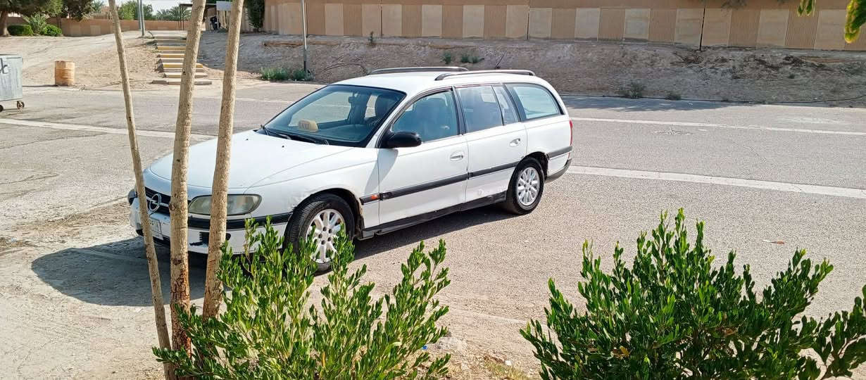 ارخص اوبل دكتوره موديل 94
صاحبها بعنه شرط التحويل

محرك كير مكفولات
رقم سياره انبار
مكينه ٢٠٠٠ مفتوح قبق اسود بلاد 
كير عادي 
 السعر خاص 

رقم صاحبها 

***********
