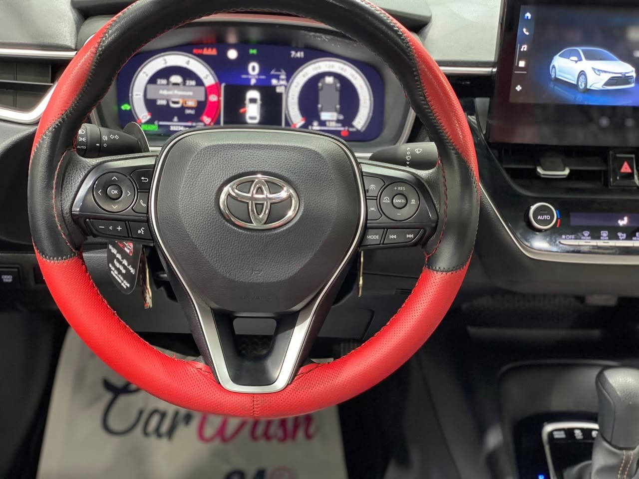 تيوتا كورلا هايبرد موديل 2025
سيارة جديدة ماشية 15000 كم 
فول مواصفات للاخير 

💎 ســعــر ✅ ::  الــرد تلقائي 📮

كشنات جلد احمر+مقاعد كهرباء 
رادارات مانع تصادم اوتو هولد 
شاشة كار بلاي كامرة دوارة 
فول تحكمات سبايدر اصلي 
سيتم بلاك ع السيارة اصلي داخلية 
السيارة مغلفة PPF+ارضية 
جلد درجة اولى  مكان السيارة بغداد 

رقم صاحب السيارة ***********
