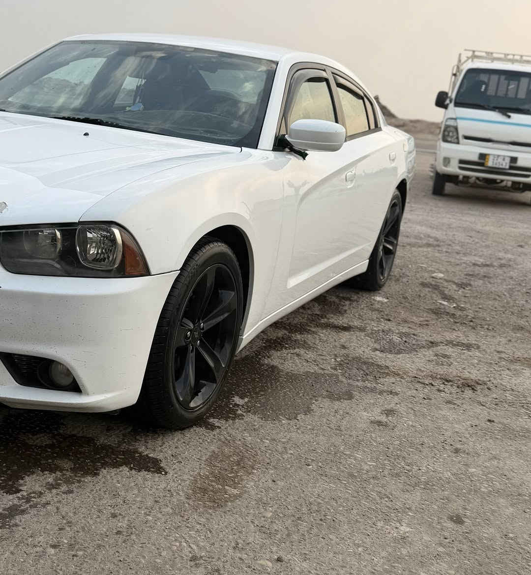 سلام عليكم وياله 20نجمه لون اسود  تايرات جدد أريد  ابدلهن بويل 18  مكاني البصره ***********
