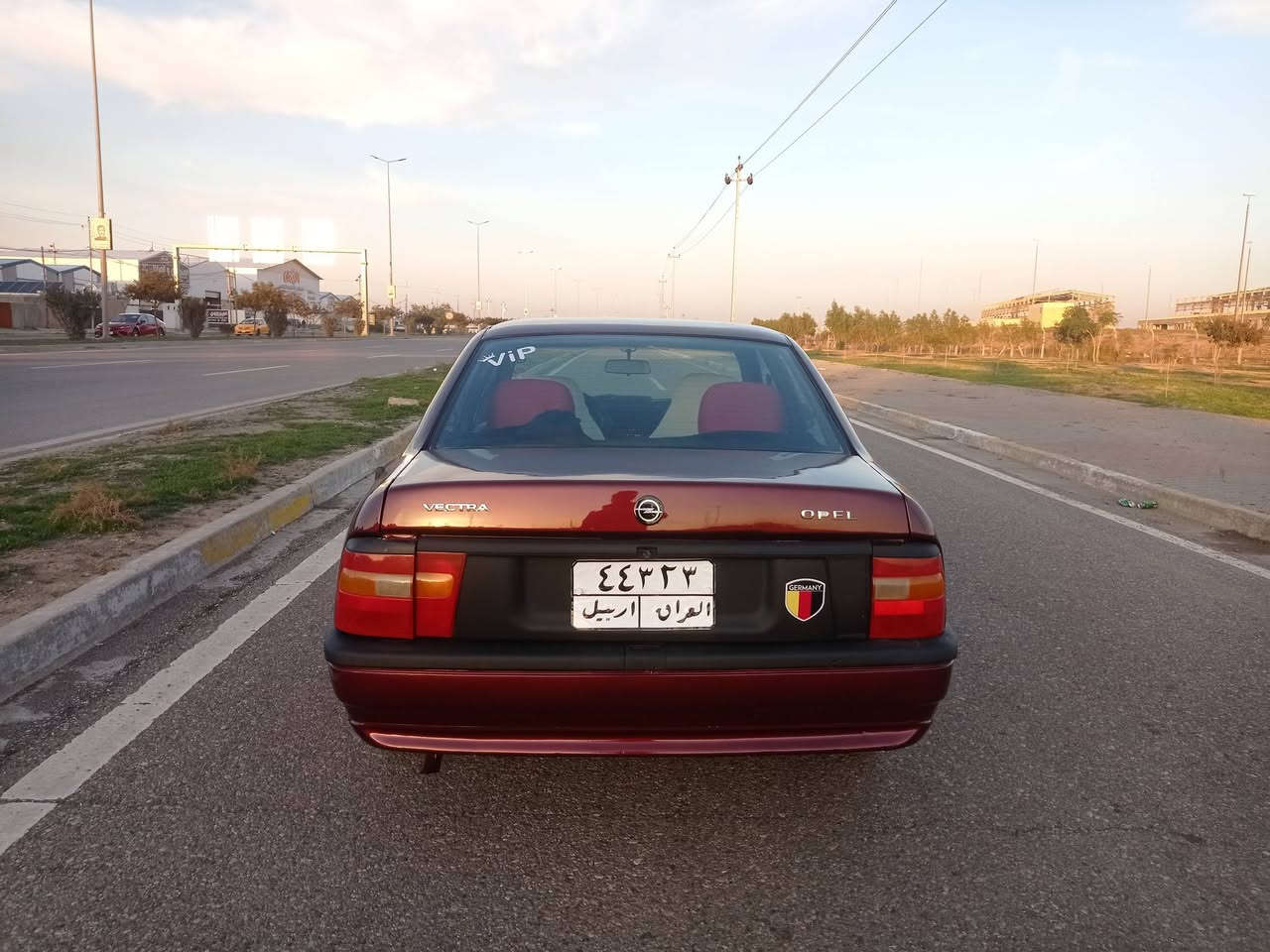 اوبل فكترا للبيع موديل 1993 محرك 20 شرط كير محرك بدون خياس بدون ضرر رقم اربيل سنويه منتهي شرط تحويل وكاله سياره بدون نقص او مصرف مال بيت سعر 40 مجال *********** 
عنوان كركوك شرايي خابر تحياتي للجميع
