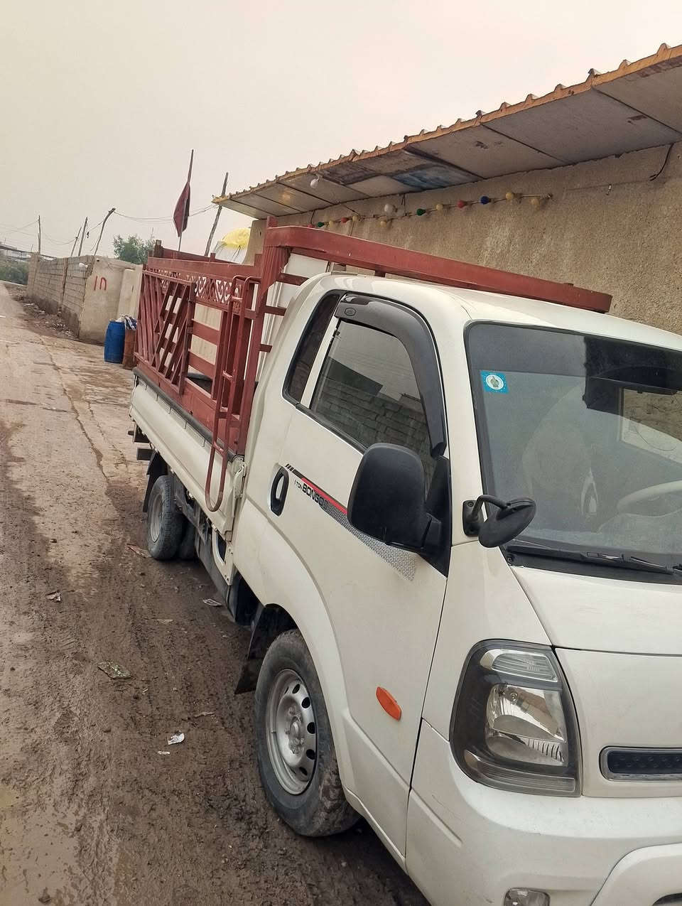 سلام عليكم ورحمه الله وبركاته
كيه البيع بنكو موديل 2008 سنويه اب اسمي أن شاء الله رقمه بغداد السياره 
السياره مصبوقه الجماليه مكينه 3000 مشترك كير شاصي اكسن رقم شاصي كلهن مكفولات بس المكينه بيه بخار 
تخم ناير جديد صدر جديد كهرباء كله شغاله السياره احلى من الصوره 
داخله كلش حلوه وجديده رقم انكليزي باقي على الستلام 
السياره عارضه 85 وبيه مجال 
*********** بيه واتساب
‏‪***********‬‏
