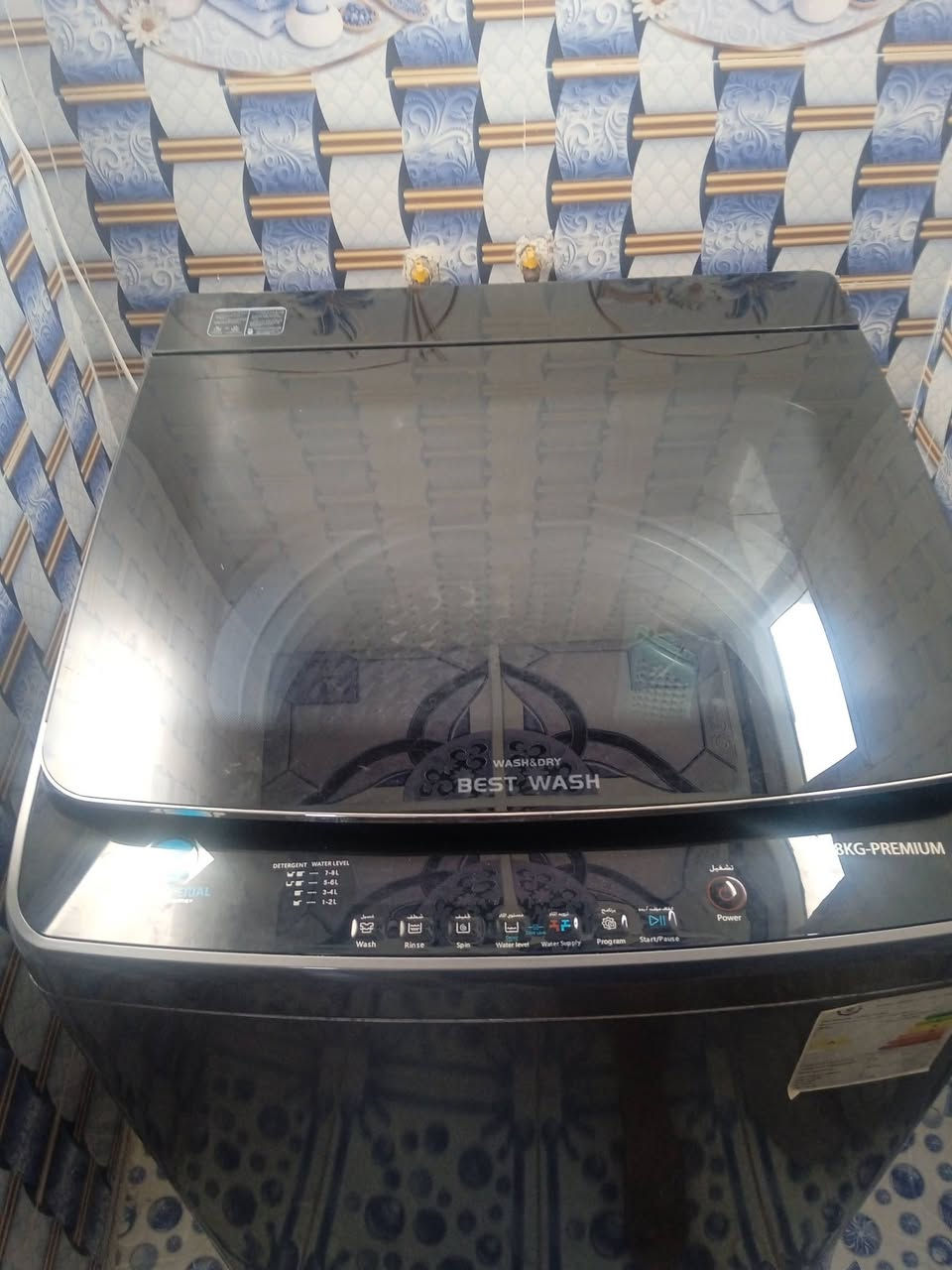 سلام عليكم ورحمه الله وبركاته عندي غسالة توماتيك سوبر امبريا للبيع سعر 500 الف بيها مجال و450 قفل جديدة نضيفة ماصارلها 5 اشهر استفسار اتصال على رقم أمير ***********
