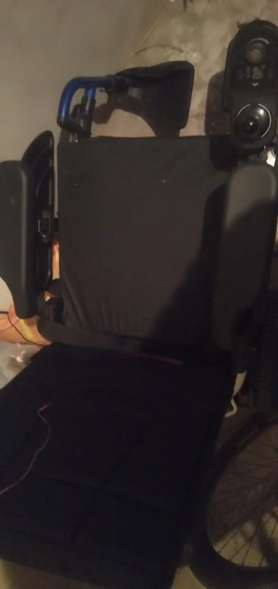 كرسي اوتوماتيكي  للبيع


**إذا كنت صاحب هذا الإعلان وتريد حذفه لأي سبب، رجاءا أرسل رسالة إلى الدعم الفني**