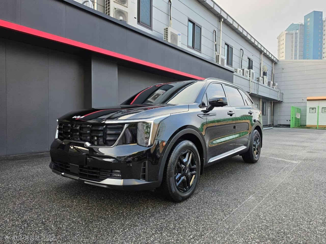 انتهز الفرصه بأقوي عروض الكابتن عاملها💥🫵.
KIA Sorento2023ترخص 2024| وارد كوريا

السياره تعاقد وجاهزه علي الشحن من كوريااا🔥.

السياره بنظام مبادره المغتربين بالخارج والحاصلين علي الموافقه الاستيراديه ✅ 💥.

الكابتن للسيارات  🔥.

Enjoy the perfect balance between elegance and performance with the all-new 2WD KIA Sorento – imported directly from Korea!

45.000km💥

2023/2024🔥

✨ أوبشنات كاملة ومواصفات راقية

🔹 Full Leather Interior – فرش جلد بالكامل يديك فخامة

🔹  Family SUV – عربية عائلية

🔹 Smart Key + Push Start – شغل عربيتك من غير مفتاح

🔹 Blind Spot Detection – نظام تحذير النقطة العمياء لأمان إضافي

🔹 360° Surround Camera – كاميرا محيطية لركنة أسهل

🔹 Wireless Charger – شاحن لاسلكي للموبايل

🔹 LED Matrix Lights – إضاءة قوية وأنيقة

🔹 Dual Zone A/C – تكييف مزدوج للراحة الكاملة

🔹 Alloy Wheels + Chrome Finishing – جنوط سبور ولمسات كروم

السياره كامله فل اوبشن 💥🫵

⚙️ 2WD Smart Performance – دفع أمامي اقتصادي وثابت على الطريق

                              "  .للتواصل فون ☎️ ✅ 

          01070770810

                                       للتواصل واتساب ✅." 

https://wa.me/201070770810

#KiaSorento2025 #KoreaImport #2WD #ComfortAndStyle #كيا_سورينتو #استيراد_كوريا #دفع_ثنائي #كامل_الأوبشن


**إذا كنت صاحب هذا الإعلان وتريد حذفه لأي سبب، رجاءا أرسل رسالة إلى الدعم الفني**