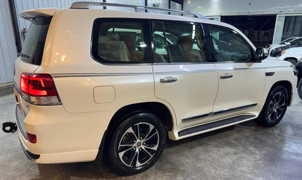 لاندكروز 2021 بحريني للبيع
مكفولة كفالة عامة
فووول مواصفات 1/1
بصمة
فتحة
كشنات جلد كهرباء
ماشية 62
تشغيل عن بعد
مري قلاب
3 شاشات
حساس امامي خلفي
محرك 6 سلندر
شاحن موبايل
مري شفط
صندوك كهرباء
السيارة فووول للاخير
السيارة جديدة لوك
السعر 570 $
الكريعات / شارع الوقف السني ( معرض اودين )
للاستفسار اكثر

*********** 
***********     ابو نمر
