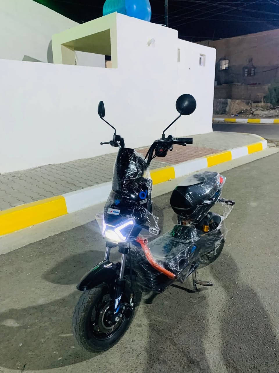 بايسكل شحن للبيع نوعية الماسة 
.بـطاريات تقرا 10ونص 
. حجم صغير من الماسة 
.بايسكل كامل 
.اشاير يمين يسار 
. لايت عالي ناصي 
.مرايات هورن كامل من كلشي ويا سويج وبصمة 
. الـسـعر 275وبي مجال بسيط+ميعجبك لتراسل
. تواصل *********** 
.او خاص 
#الجميع
