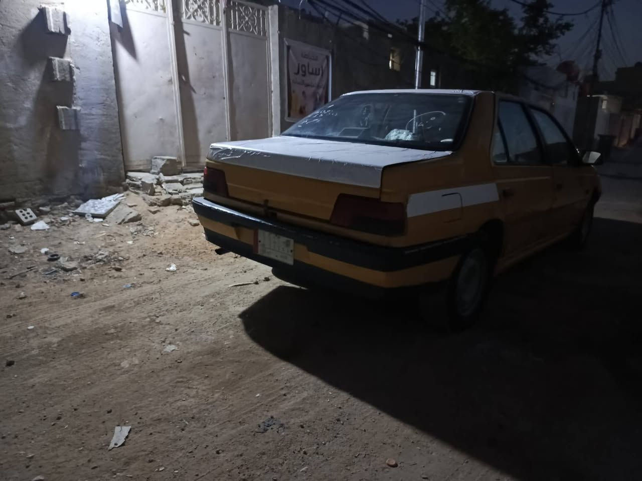 مكلف بلنشر سياره بيجو 405 سياره جاهزه ماعايز برغي كير ومكينه وحداده جديده مديل 2010. سنويه كامله بس راعيه ماندله سعره 13 وبيه مجال عنوان النجف. ***********
