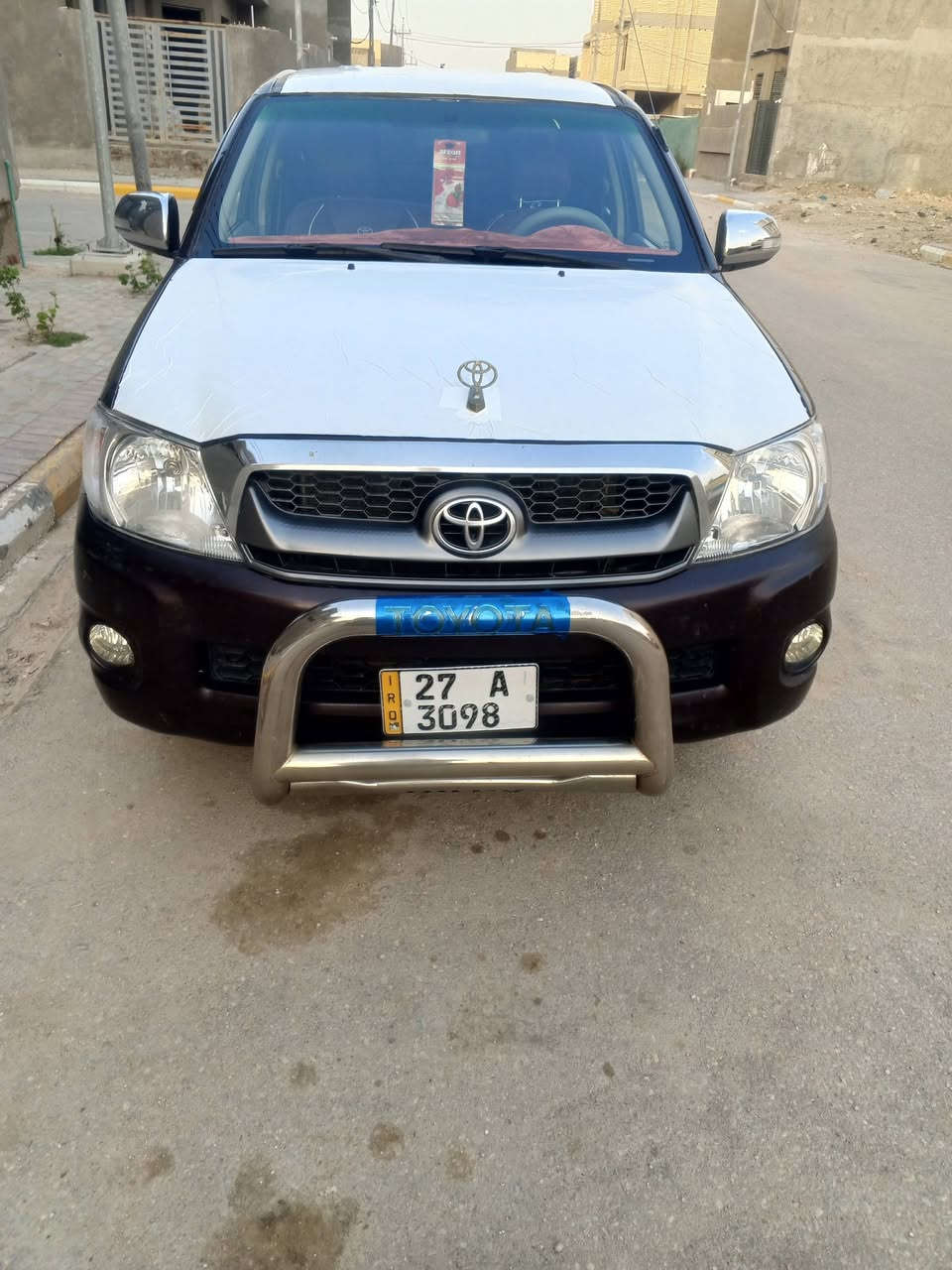 سلام عليكم تيوتا 2006بسمي رقي دولي  جديد  مكينه وكير وحداديه وتبريد  مكفولات تخم تاير جديد بيه باب الايمن تبديل اصلي فقط سعر 125وبيه مجاي ***********
