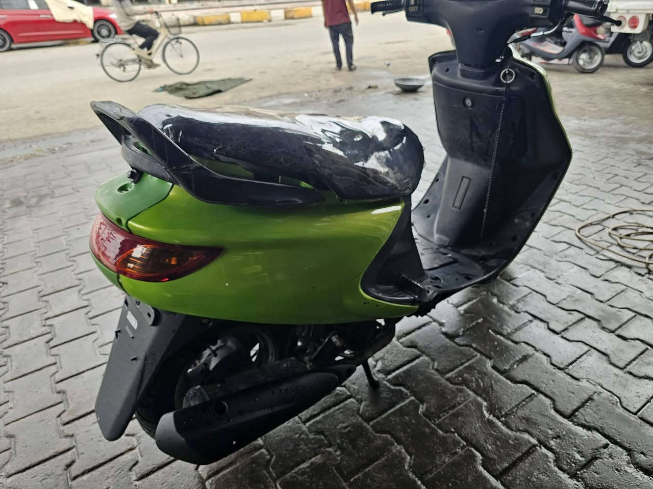 سلام عليكم فراشه للبيع سلف
 هندر كله شغال لادخان ولا بخار كهربائيات شغال 
شلعه معدل حلوه تايرات جدد السعر 300العنوان كربلاء حي العسكري ***********
