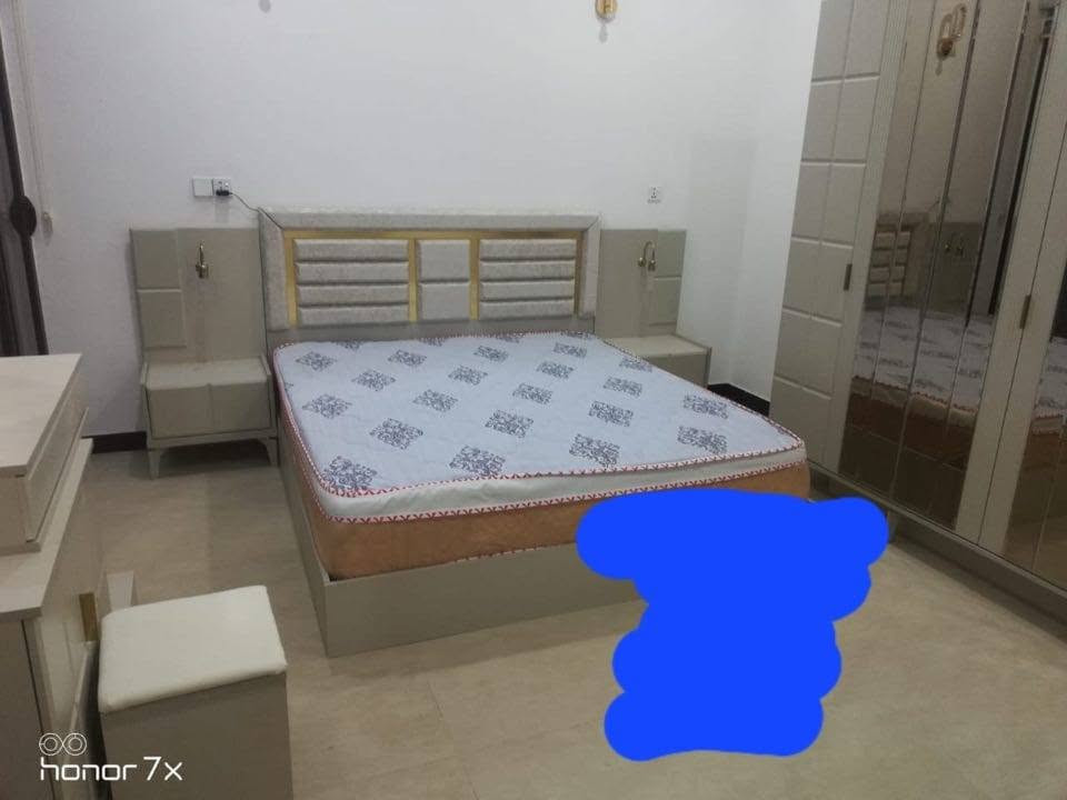 السلام عليكم غرفة تركية للبيع
سعر ٨٠٠
مكان حي سلام
‎0789 083 3716
