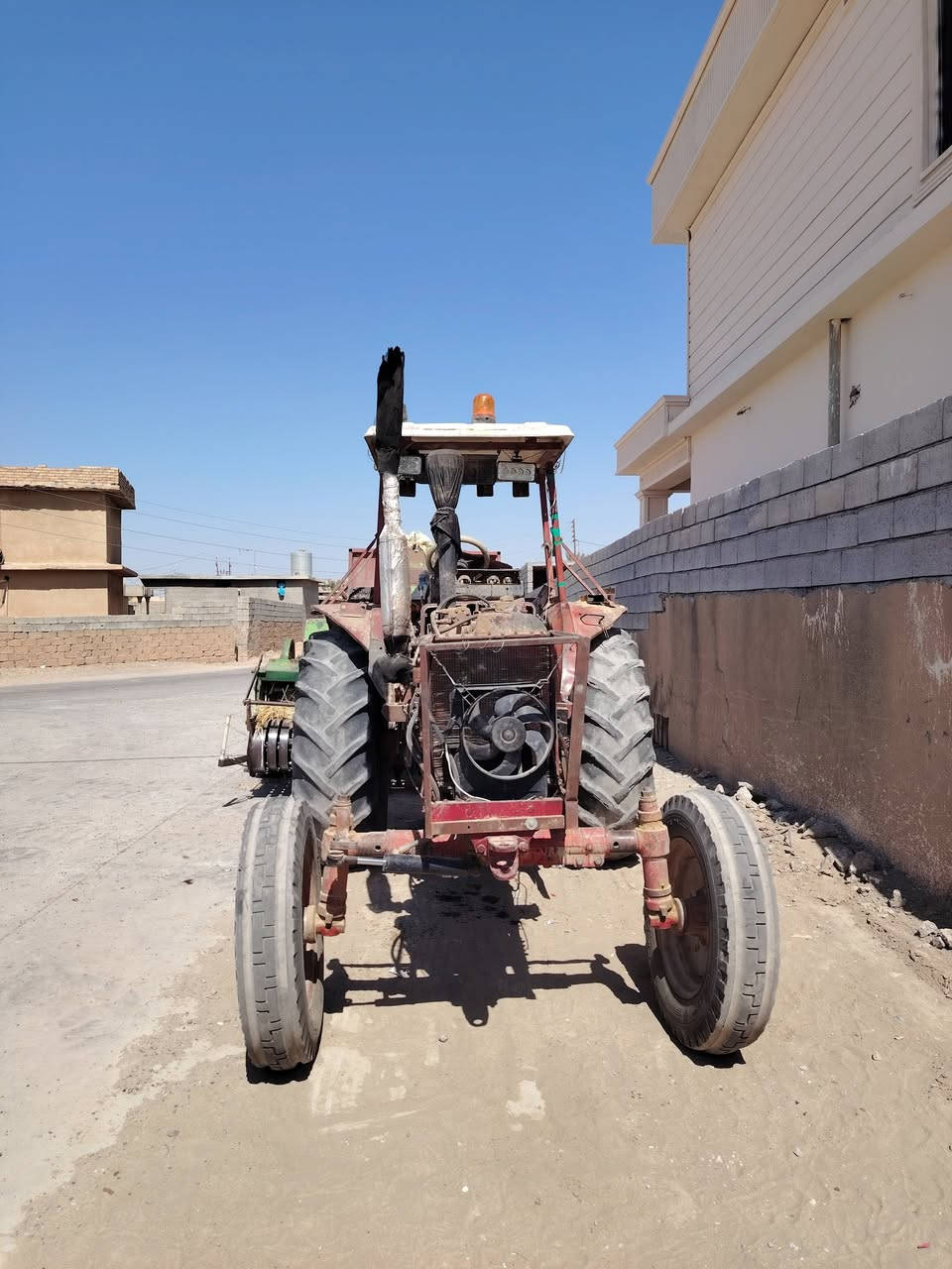 تبانه للبيع شغاله جاهزه  شلف جدد 
9 شلف عقرب معه تنكتر بلاروسي جاهز شغال وعرباين 2 جاهزات 
شغاله كامله
السعر 15 مليون وبيه مجال
الشراي يتصل ***********
