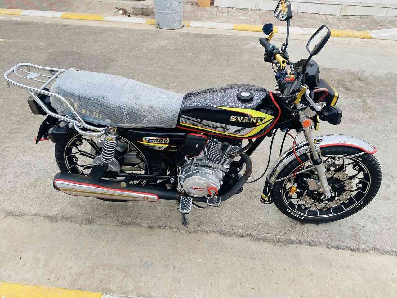 دراجة نارية من نوع سيفان (SVANIY) بمحرك سعة 200 سي سي (CG200).
الموديلات الحديثة بدشبول إلكتروني

ستيرن رياضي دراجه جديده موديل 2025 

السعر 900 وبي مجال 

الدراجه ما ناقصها شي 

للاستفسار الاتصال على الرقم ***********
