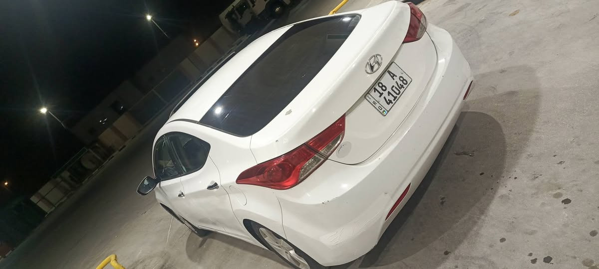 النترا للبيع موديل 14 خليجي رقم بابل نكيليزي بسمي محرك 1800 بيه بنيد مبدل محرك حداديه تخم تاير 
سياره فول عدا البصمه شراي يتصل مكاني ناحية الحيدرية 
شراي يتصل ***********

