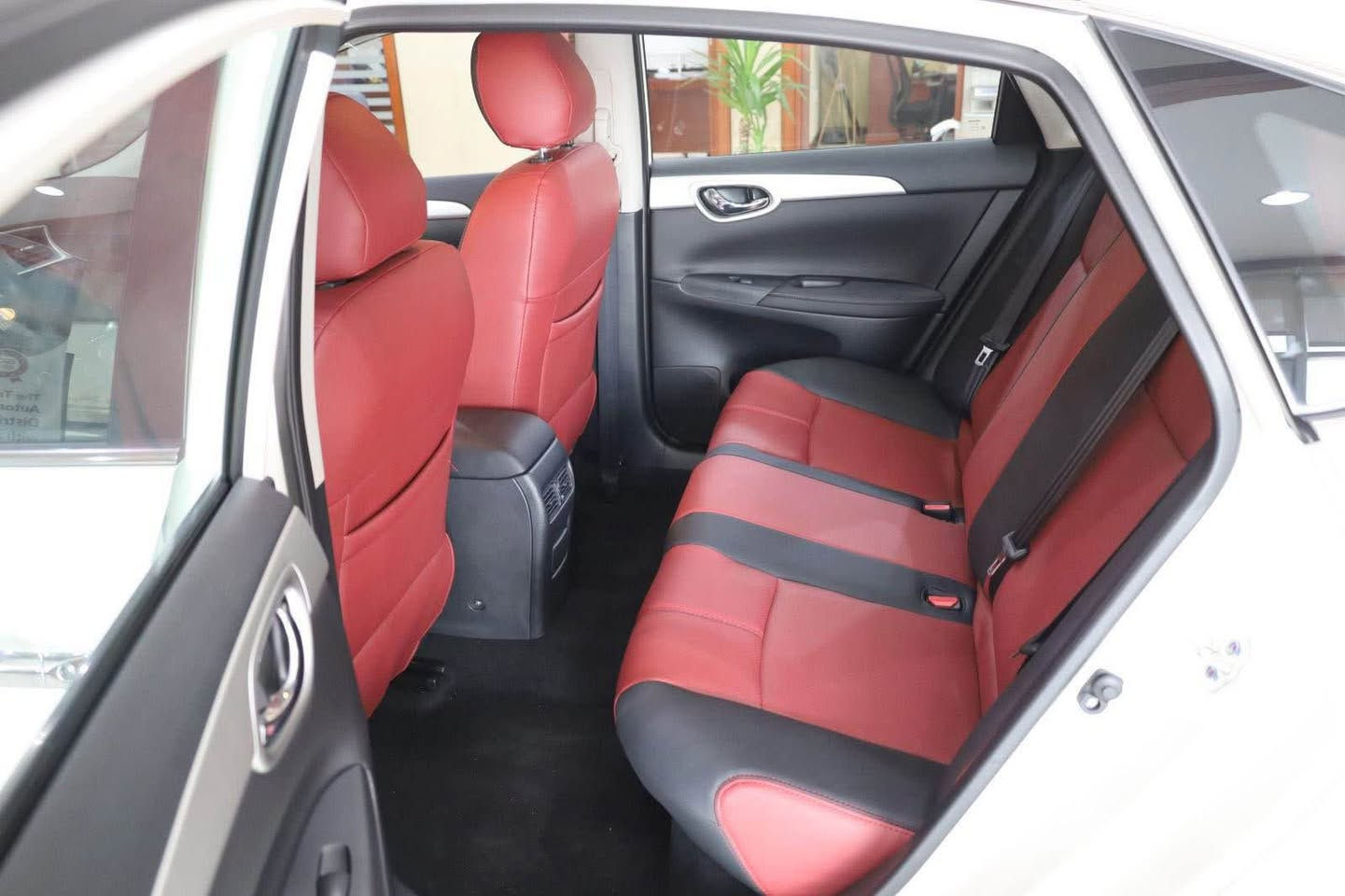 للبيع نيسان سنترا2024
(عداد المسافة6ماشيه)
اخت الزيرووو رقم اربيل سنوية باسمي 
شرط التحويل 
المواصفات 
داخل مخمل احمرواسود
6ارباك
أربعة دسك 
نظام ايكوا
محرك 1600تنفس طبيعي
ويل كب حجم 16انج
شاشة لمس تدعم كار بلي 
كامرة بلادي 
الشاشة ام الجنل ارغب شاشة بل سنترا 
بدأت نيكل داخل وخارج سعرها 130 
للاستفسار *********** كركوك, العراق
