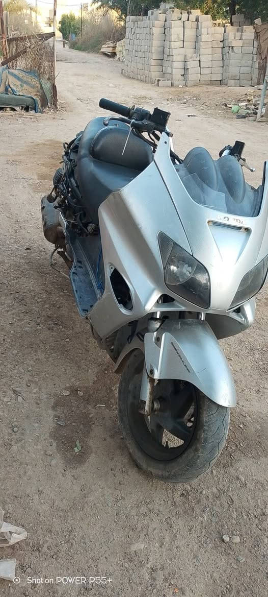 لللبيع 250 شغالة تاخذه. لتسالني شبيهة ابيع كوم حديد شغالة كفرات كاملة ما مشدودة بمكاني لحسينية شارع القاضي مستعجل علا بيعتهة خاص مفتوح


**إذا كنت صاحب هذا الإعلان وتريد حذفه لأي سبب، رجاءا أرسل رسالة إلى الدعم الفني**