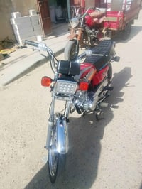 دراجة ايرانية نامة مديل 12نضيفةللبيع الاتصال 07716452750