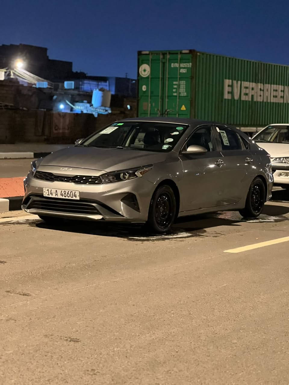 سلام عليكم كيا فورتي مديل 2022 سياره حره تحويل ثاني يوم بسمي سياره مابيه حدث كفاله ضربه وتبدل دخوليته اثر بطش بكنات   ٦صبغ وبيه بارد بل دير خلفي مكينه كير حداديه تخم تاير جديد  كفاله ماشيه 55الف  كفاله سعر 130وبيه مجال بصيط العنوان البصره القبله رقم ***********
