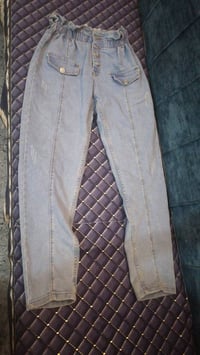 ملابس • كلمن • للبيع