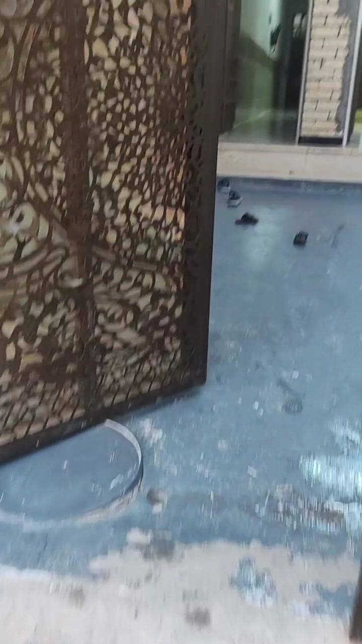 سلام عليكم بيت للبيع 125 م عالي ع شارع بناء حديث حي السفير مقابل سكله ابو جمال جاهز من كلشي طابق واحد فول للأخير بس عوزه بيتونه بناء طابوك جمهوري
صب رفت
ماء مجاري درجة أولى
ارظيه بورسلين
البيت مدخلين موبايل *********** مكلف بل نشر 
سلام عليكم بيت للبيع 125 م عالي ع شارع بناء حديث حي السفير مقابل سكله ابو جمال جاهز من كلشي طابق واحد فول للأخير بس عوزه بيتونه بناء طابوك جمهوري
