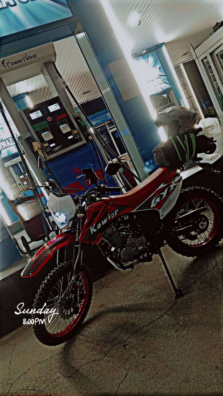 قفاز كاويار موديل 25
مكينه (250c ) مكينه رصاصي تكون اقوى من السوده 
 دراجه بيها مكاتبه اكراد فقط
السعر ( مليون و 500) ماشيه 3000فقط زيرو
العنوان ( بغداد+ الاعضميه) صالنصه طلقات فول
رقم الهاتف (***********)
