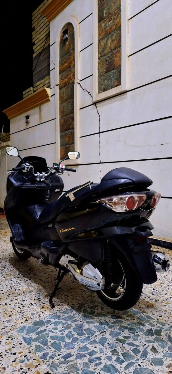 فورزه 09 كرستال 4 كير 7 نمر دراجه بلاديه محرك بلادي لاتنقيص ولا تبخير شلعه فول مكانها الفلوجة 
***********
