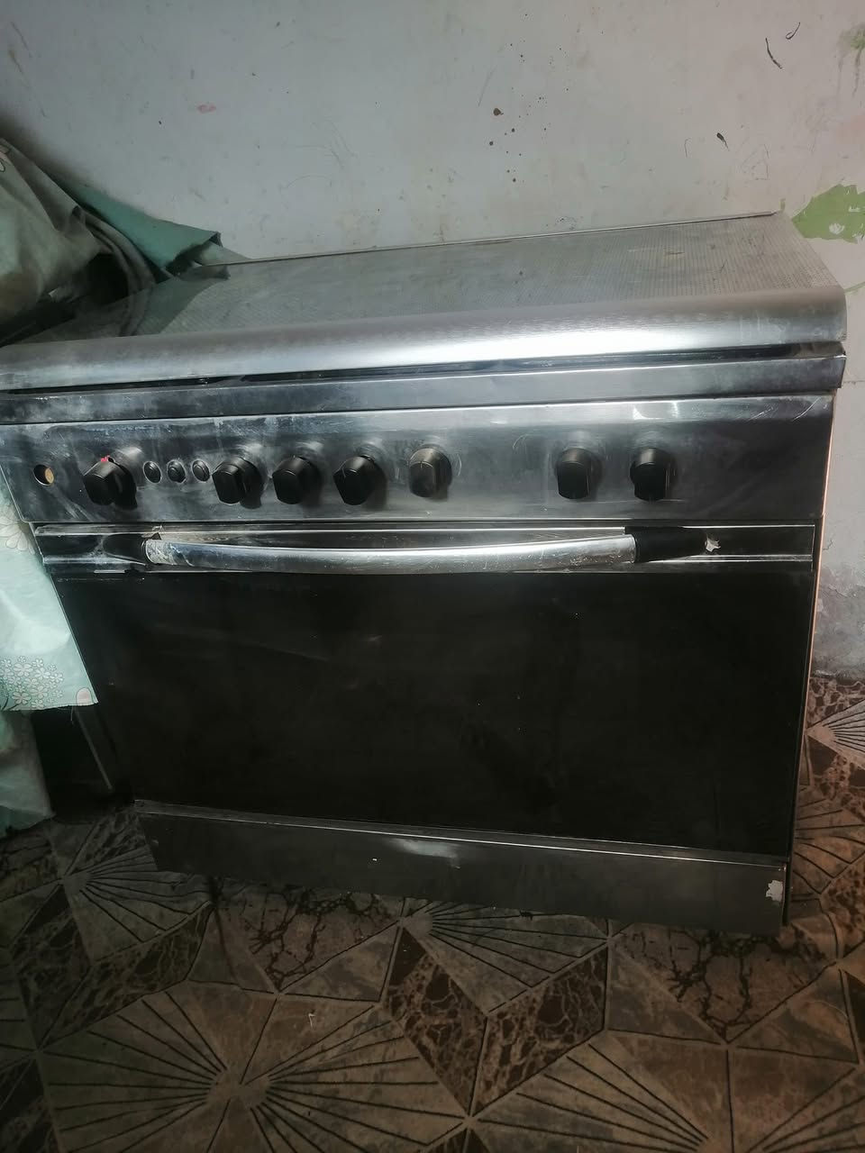 طباخات للبيع فرش ١٨٠ ثاني ١٥٠ عنوان الديوانيه حي عسكري قرب مدرسة العراق *********** بيهن مجال شراي
