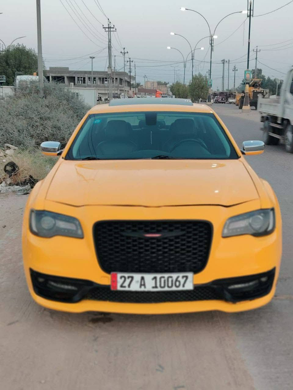 اوباما تكسي 16مرمزه 23 تكس
واصله معاملتها للكمرك سياره دخول جديد وسياره جديده ومامتعوبه جاهزه على اخر حبايه ضررها تبديل جاملغ ايسر فقط وبيه بارد قليل كد شبر بالجاملغات الورى سعرها 165 وبيها مجال  والكمرك على المشتري رقم تلفون  *********** اسيا / ***********@ بيع او مراوس حسب القناعه
