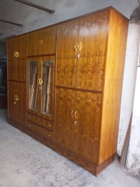 كنتور ملحق 6 ابواب صاج تزكام مستعمل ارتفاع مترين و50 سم عرض 3 امتار و2...