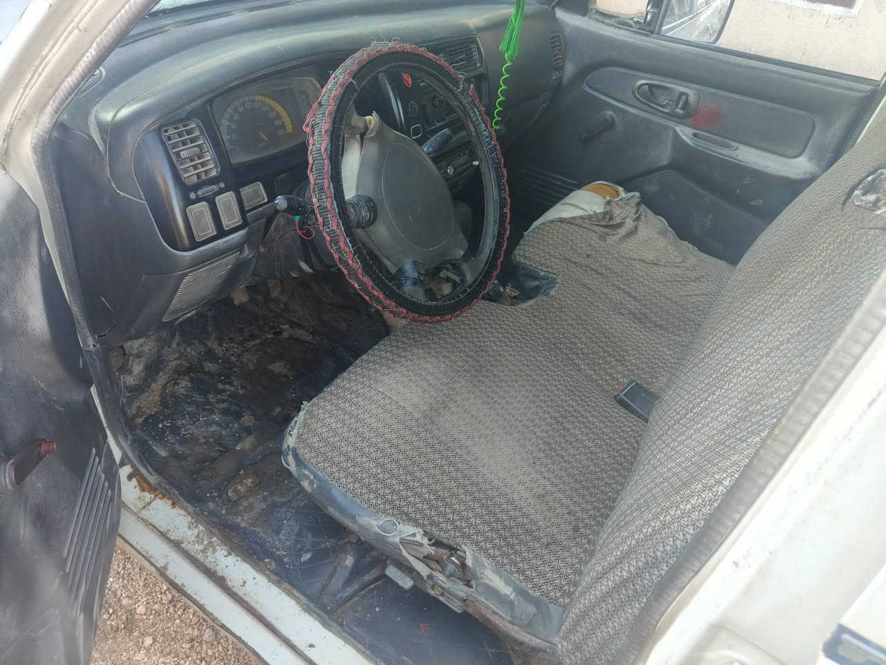 سلام عليكم مستبوشي موديل 98 سيارة يرادلها ترتيب
مال جناي محور ونجي 
رقم دولي سنوية 30
السعر 30 وبيها مجال وترهم مراوس 
مكان السيارة السماوة الهلال 
أي تفاصيل اتصل وتدلل 
***********
