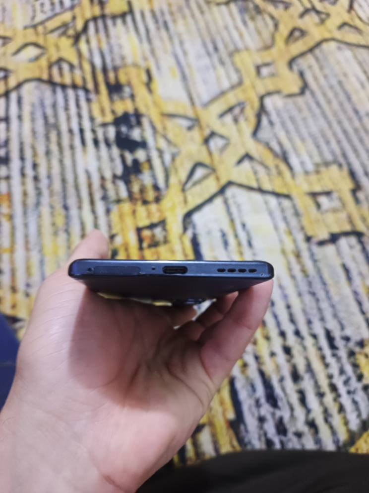نفنكس هوت 50 برو ذاكره256 بطاريه 500 نضيف كلش بس طاح مني طلعت بيه نقطه سوده مثل ما  *********** ولمس شويه ثكل سعر 120 جديد كلش البصرة, العراق

