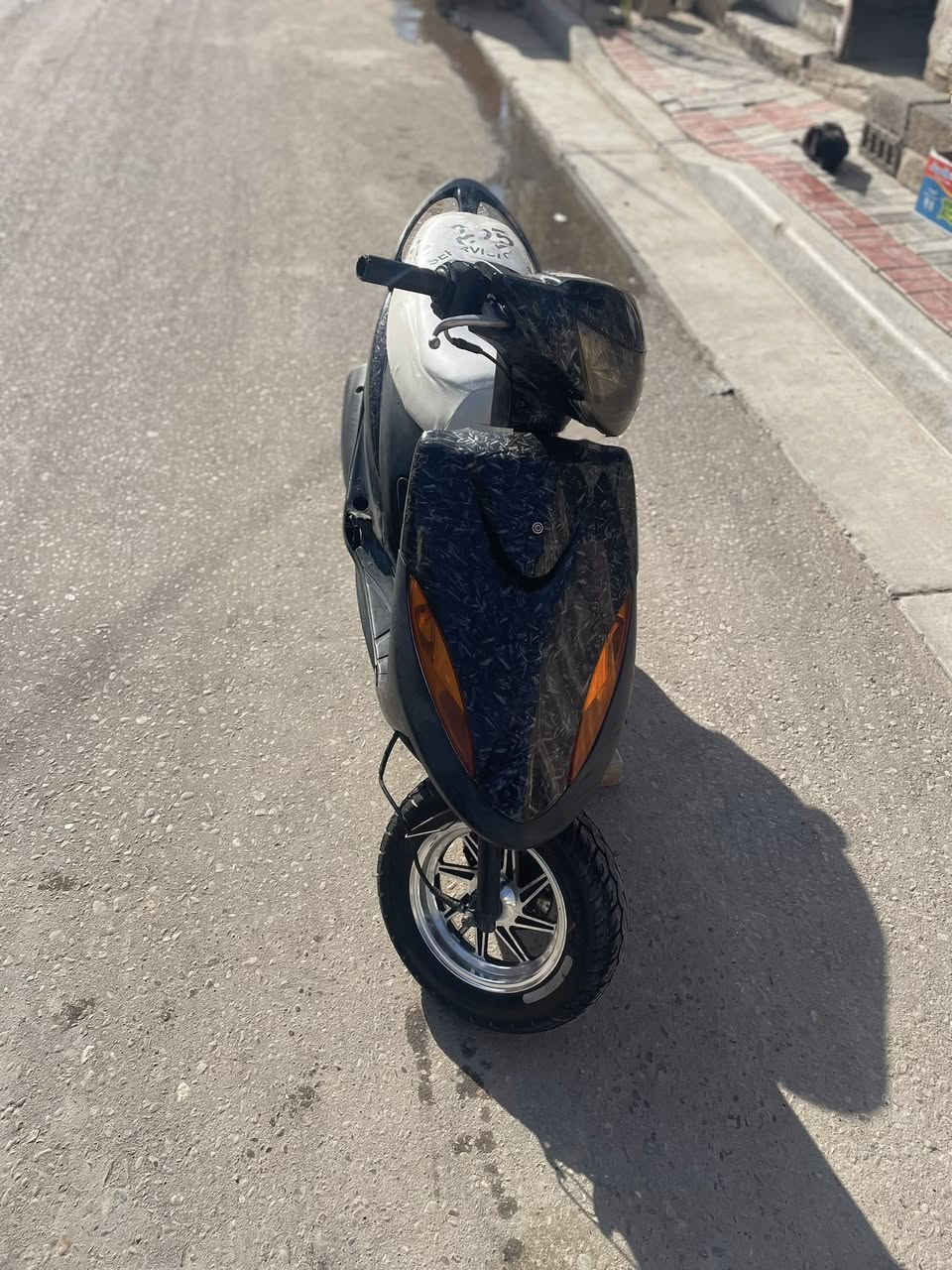 للبيع سعرها 500  
مكينه 55شلعه ومعدل قويه وناعمه كلش 
كل نقص مابيه كامله مكملة مكاني كربلاء حي العامل 
***********
