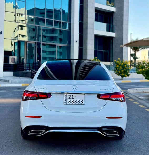 ‏Mercedes Benz E350 AMG 2021
 كفاله عامه السياره عده الدعاميه الاماميه فقط 
 ماشيه 30 الف 
فول موصفات 
1. فتحه سقف 
2.  بصمات ابواب 
3. كأمره خلفيه 
4. لايت متحرك 
5. كيج إلكتروني متغير 4 أشكال 
6. شاشه حجم الكبير 
7. حزام كهرباء سحب  
8. رادارات امامي خلفي جوانب 
9. حساسات 360 درجه 
10. صندوق كهرباء 
11. شاحنه لاسلكي 
12. اتو بارك + اتو هولد
13. لد داخلي متغير 64 لون 
14. سماعات برو مستر 
15. كشنات تدفئه
16. ويل 19 AMG أصلي 
17. صفر مسج جديده جداً السياره 
مكان السياره بغداد اليرموك 
الاستفسار ***********
السعر 350 ورقه بغداد
