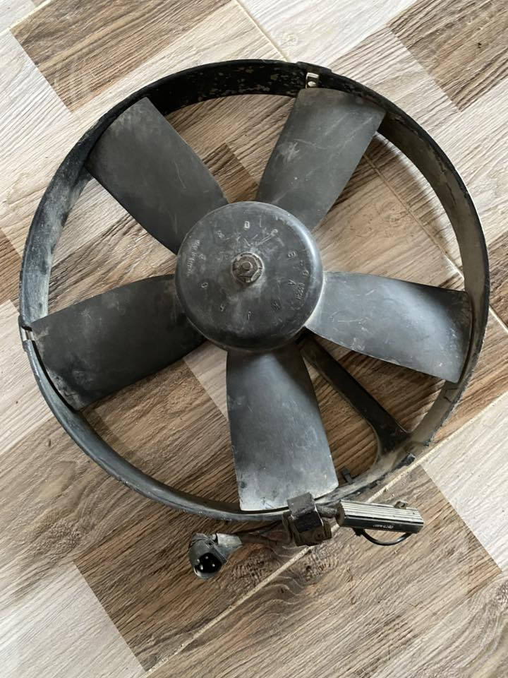 سلام و عليكم
٢ كوشني پيشه وه ي سه قه ر مه زبوت بي عه يب
پانكه ي ته بريد بيلاد ٥٢٥
جوتيك بگلايتي 700 
راديته ي ٥٢٥ بي كيشه
جوتيك سپيري حه جم ١٥
تاكيك سپيري حه جم ١٣
له هه وليرم
*********** واتس اپ
گه ياندنم نيه
