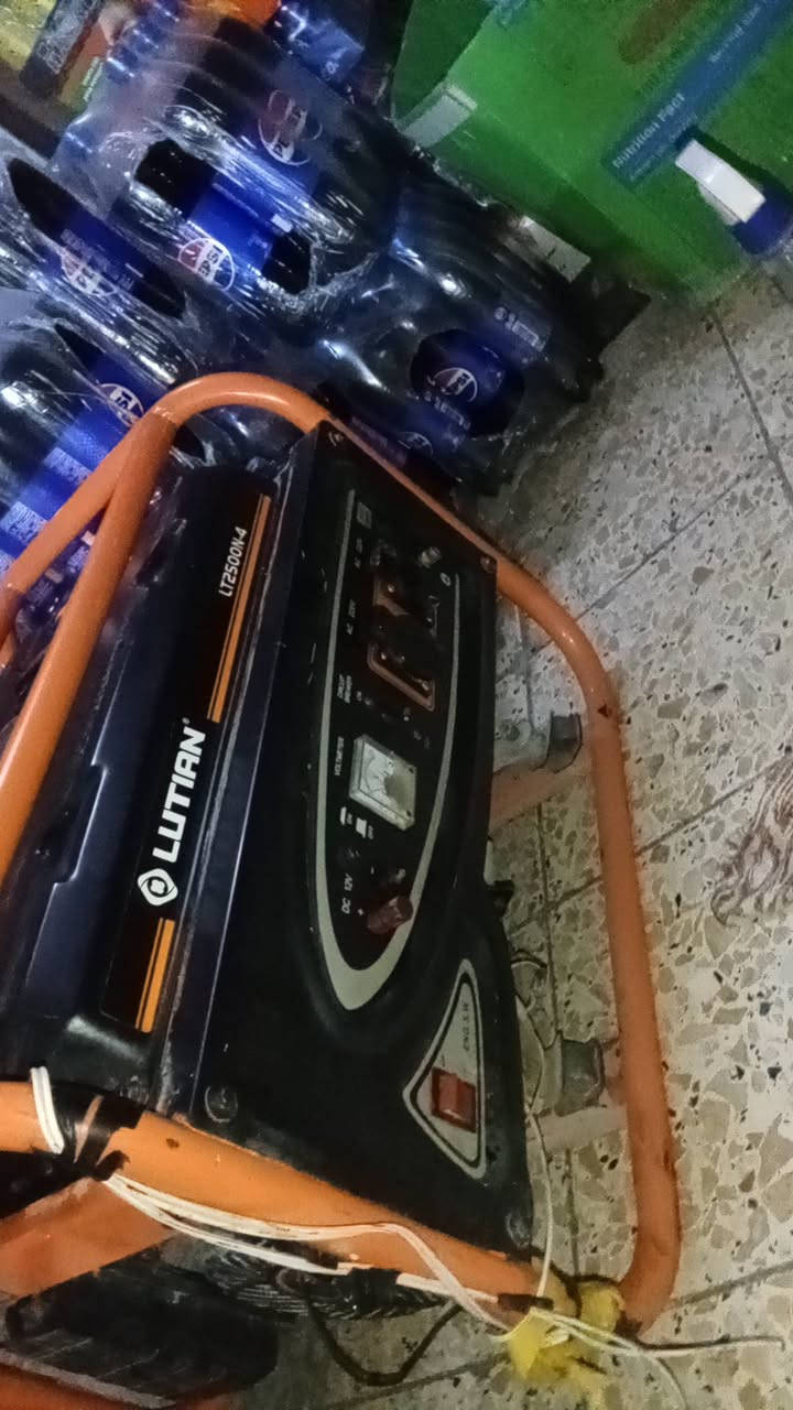 السلام عليكم ورحمه الله وبركاته مولده نظيفه مستعمله ما مشتغله بس ثلاث مرات سعر الموله 250 للاستفسار رقم الهاتف ***********
