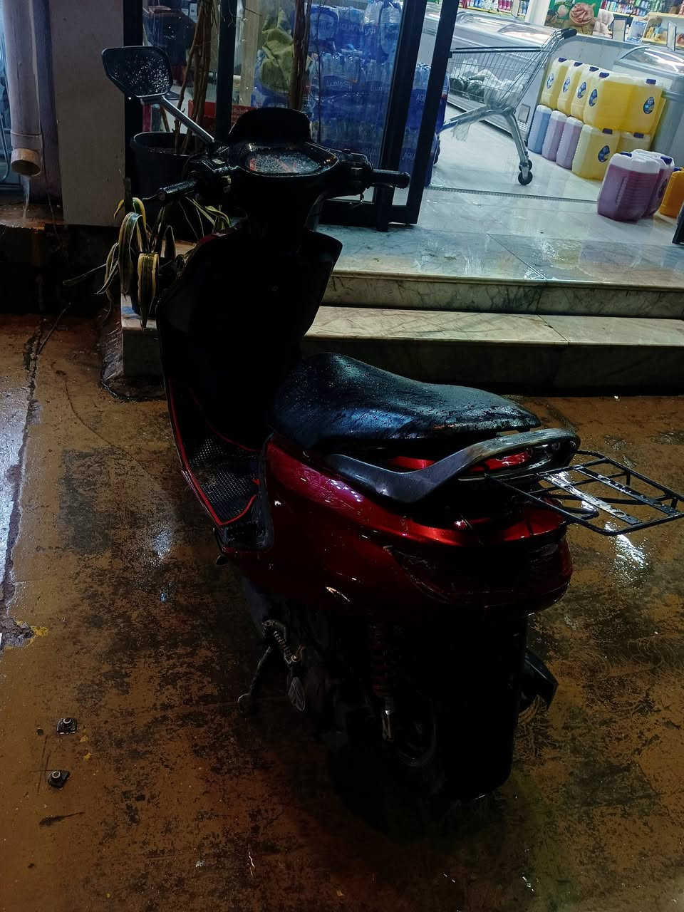 دراجة فراشه للبيع حك 375 الف 
على الفحص المحرك ما مفتوح و السعر بي مجال بسيط


**إذا كنت صاحب هذا الإعلان وتريد حذفه لأي سبب، رجاءا أرسل رسالة إلى الدعم الفني**