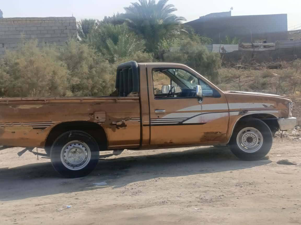 سلام عليكم بيكم نيسان موديل 93 مكفوله منضربه ولكلبه محرك كير شاصي مكفولات نضاف  انبار صدامي مالك ما اندله سعر 13 وبيه مجال مكان سماوه رقم الهاتف 
***********//مكلف بنشر
