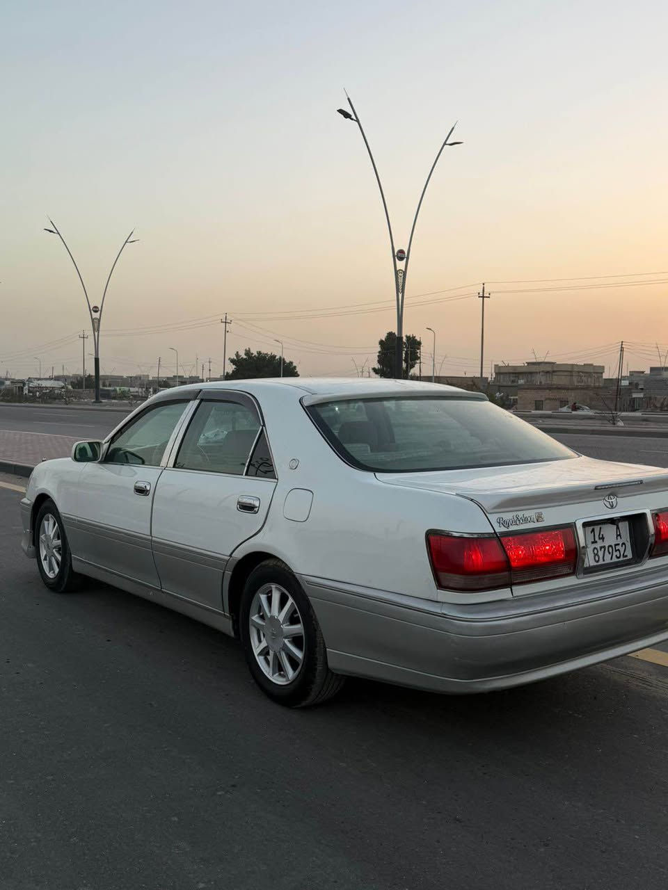 السلام عليكم.  للبيع. تيوتا كراون. جنون. مديل 2003 شاصي. 75. قرار 48. رقم بصره دولي. 4 دكم.  كفاله. من الكص ونقل الجثه. والضربه.  فقط صبغ مكانان.  تجميل مكينه. ففيتي. جديده. كير جديد تبريد ثلج خلفي ومامي. حداده كلش حلوه. كهربئيات. عامه. طخم تاير. السعر. 120. هاتف *********** البصرة, العراق
