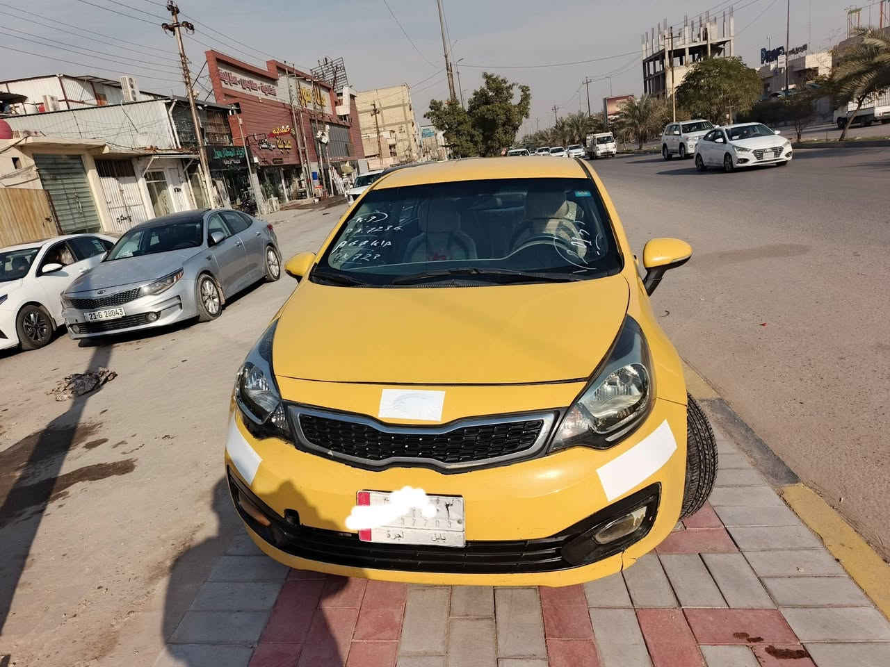 سلام عليكم كيه ريو مديل 15خليجي محرك 1600
بيها بارد جاملغ ايمن واايسر 
ما بيها أي ضرر غير إلي ذكرتهن حداديه جديده محرك وكير وين ميعجبك اطلع وفحص  رقم بابل بااسمي مكانها بغداد قرب كمارك أبوغريب
 سعر 80 
رقم الهاتف يوجد واتساب ***********
