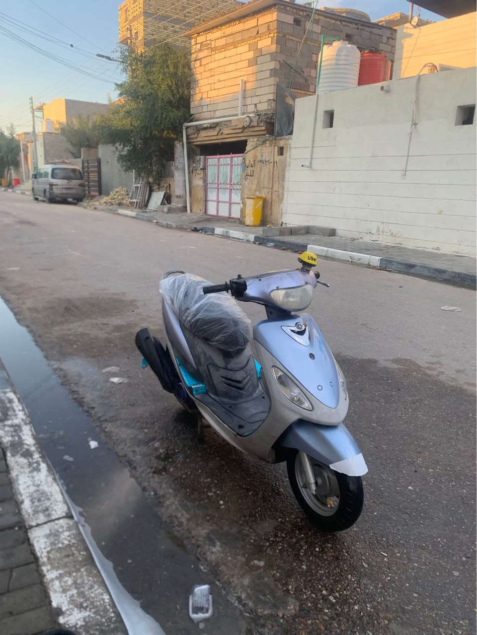 دراجه قجمه للبيع دراجه ما مفتوحه ع وضع البلاد كلشي شغال بيهه تجي بس تشغل وتطلع دراجه نضيفه سعرهه800وبيهه مجال حك جيه *********** البصرة, العراق
