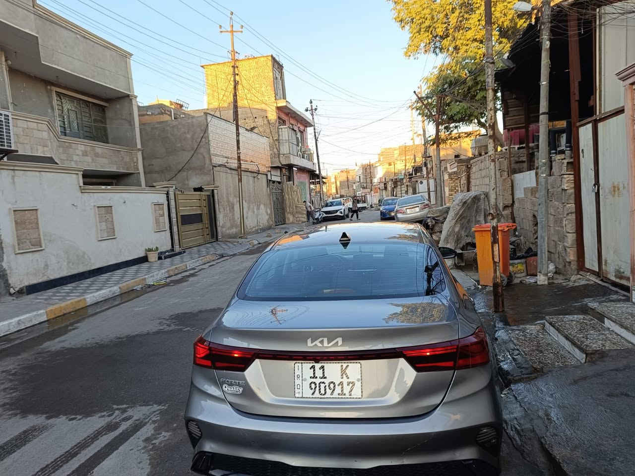 السلام عليكم فورتي موديل ٢٣ وارد امريكي
 حادثهة جاملغ وبنيد وحاليا انطخت بالبابتين مال السايق والي وراه 
طخة بسيطة ترجع بارد ابيع واقع حال السيارة مرقمة باسمي السعر ١٢٠ للاستفسار *********** موجود واتساب
