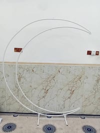 هلال عيد • ستاند مربع