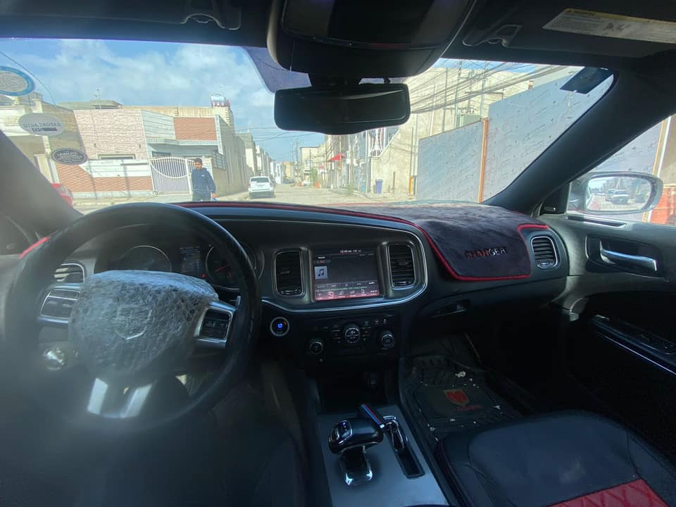 السلام عليكم شباب جارجر مديل 12 وكافه التفاصيل كدامكم المكان ميسان رقم التلفون ***********
