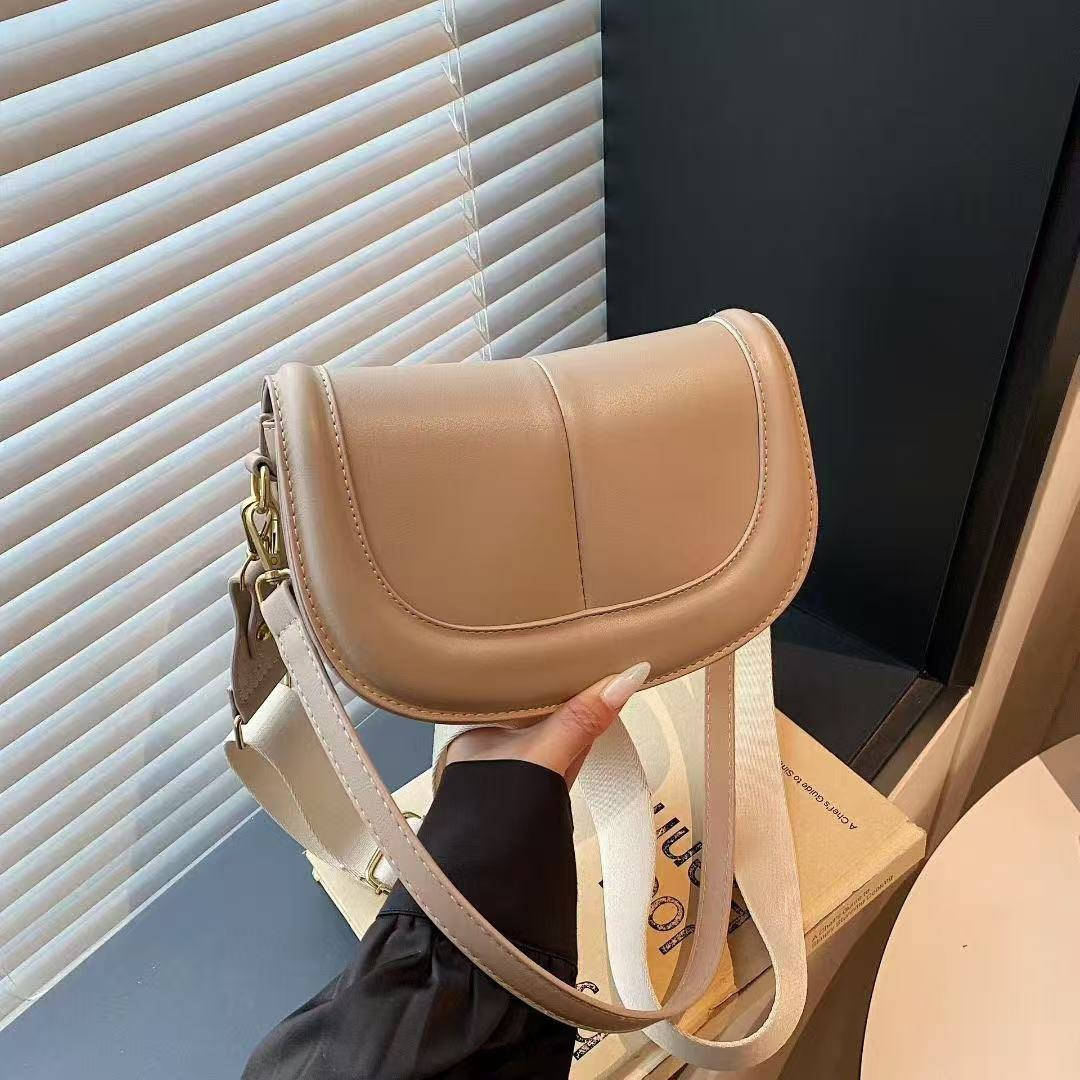 جنط نسائيه يوجد توصيل كافه المحافظات


**إذا كنت صاحب هذا الإعلان وتريد حذفه لأي سبب، رجاءا أرسل رسالة إلى الدعم الفني**