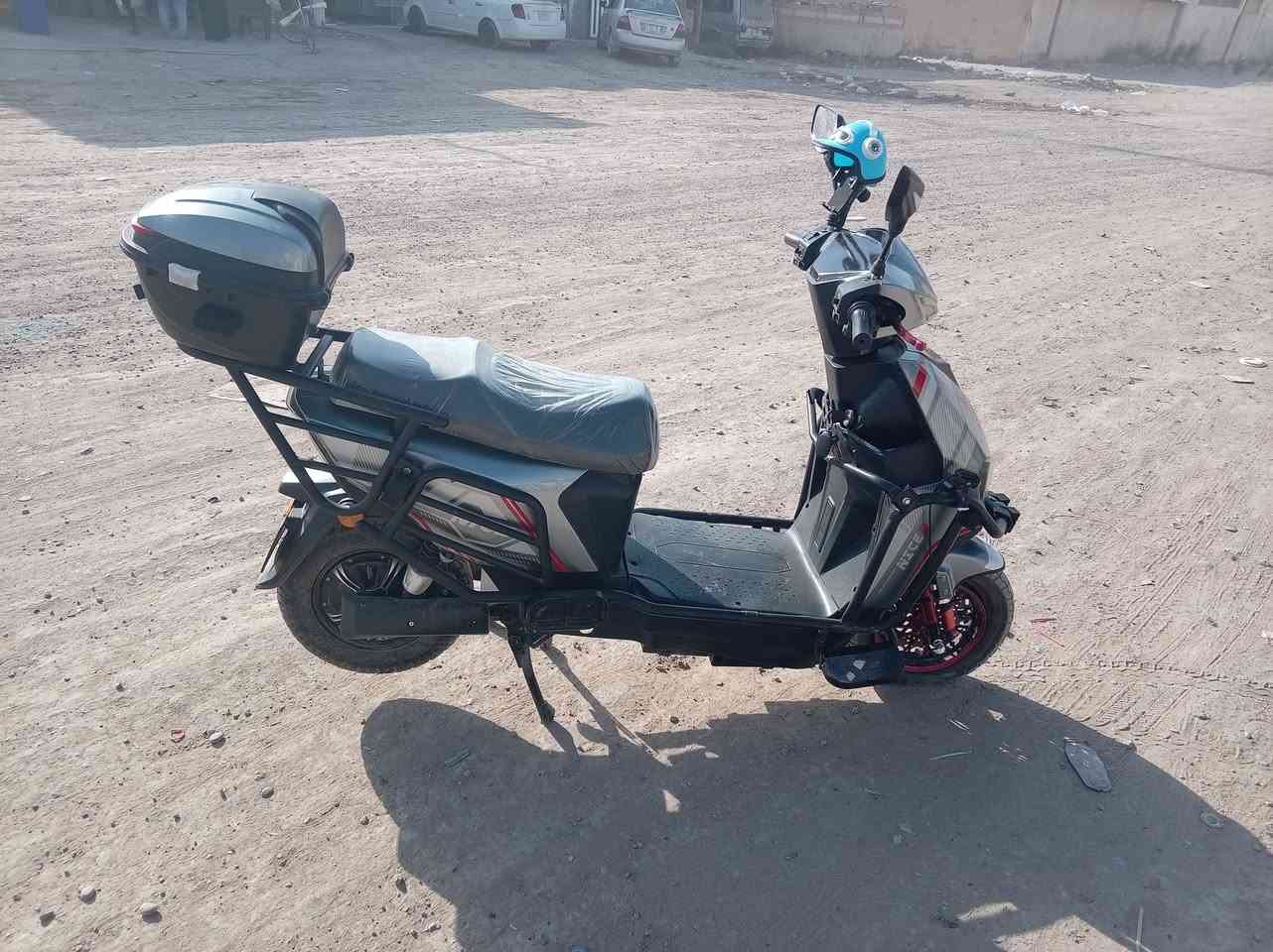 السلام عليكم دراجه للبيع ست بطاريات تقرا 10:30 والسعر 675 اللي يحب خليه يتصل بي
***********
