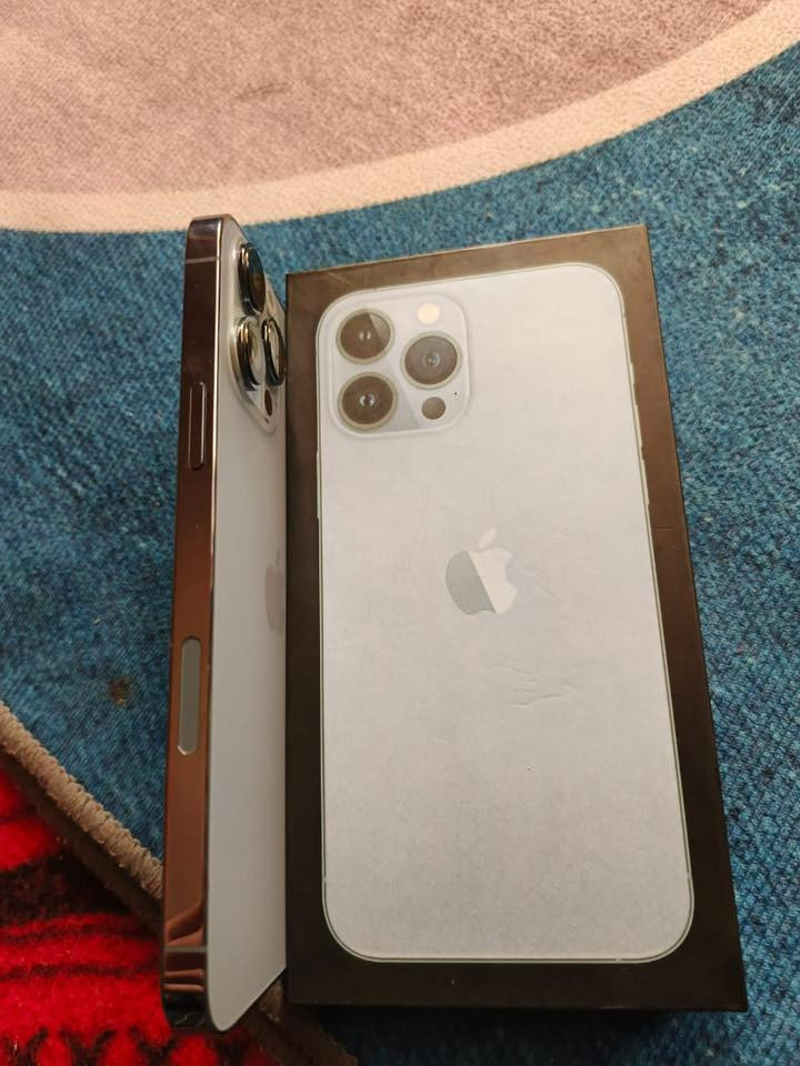 13برو ماكس 

بطاريه 85

لون بحري 

ذاكره 256

نضافه 100/100

مكفول كفاله عامه شرط لفحص 

كارتونه ويا 

شحن شرط يوم كامل 

جهاز خير من الله 

سعر 750 قفل مكاني شطره 

***********
