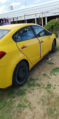 سيراتو موديل 215 خليجي محرك 1600مكينه بيهه تنقيص ستفسار ع رقم مامتواجد...