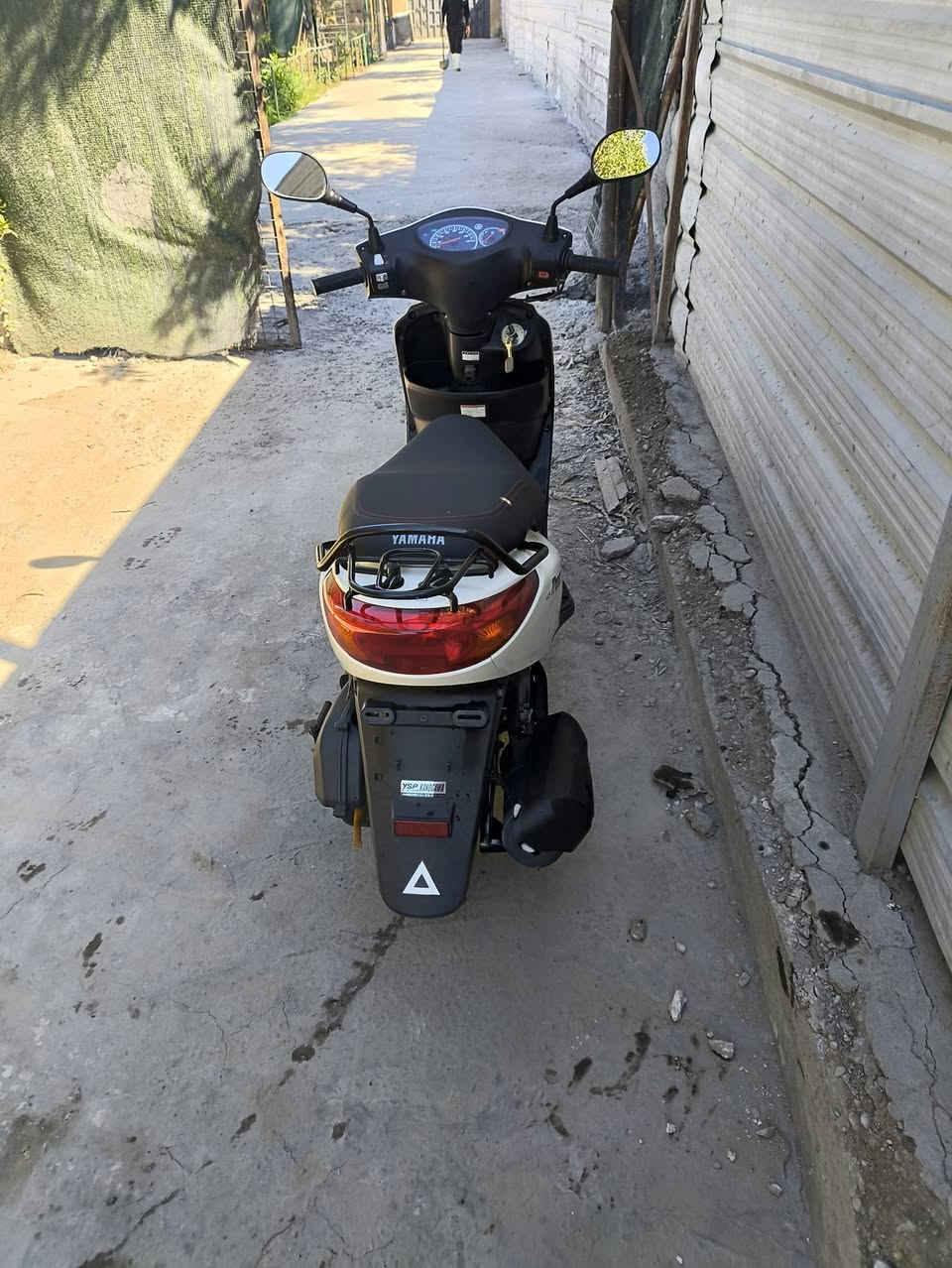 السلام عليكم دراجه رمبه صالحه سبعه ايام جديده مزاد عنوان بغداد حي البتول *********** على وضع الشركه  ملعوب بيها ممشي 22 كيلو
