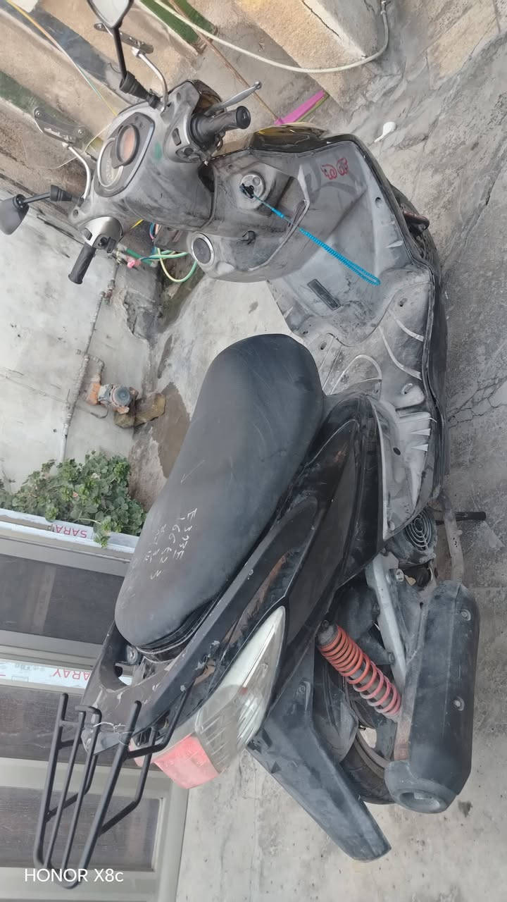 للبيع سكنس فحل كابريته درجه أمان الله محرك مفتوح بس خير من الله مكاني الغزاليه ***********. سعر 850
