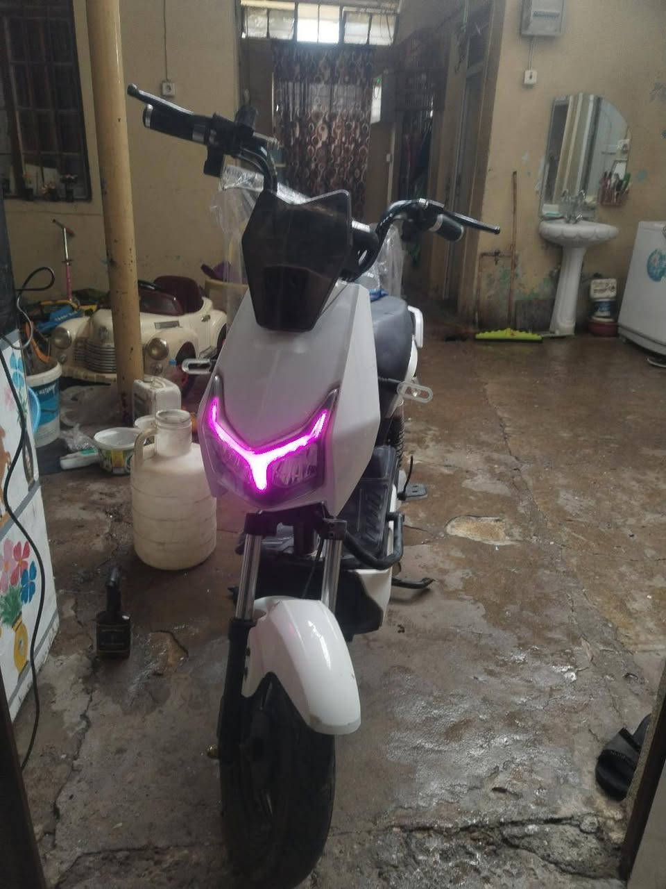 ماطور شحن للبيع كلو شغال بطاريات جدد سعر 260استفسار ***********وتساب فقط
